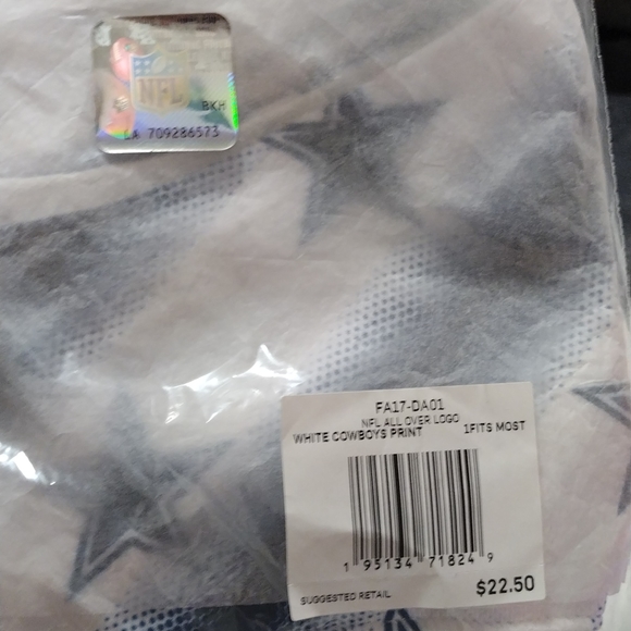 DALLAS COWBOYS OFFICIAL MASK - Picture 4 of 4